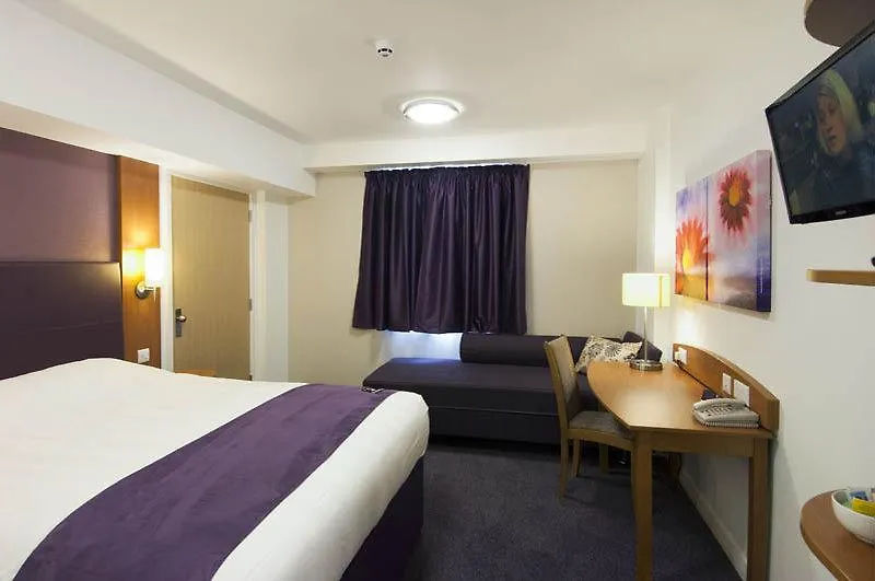 Premier Inn Bournemouth Westbourne 3*,